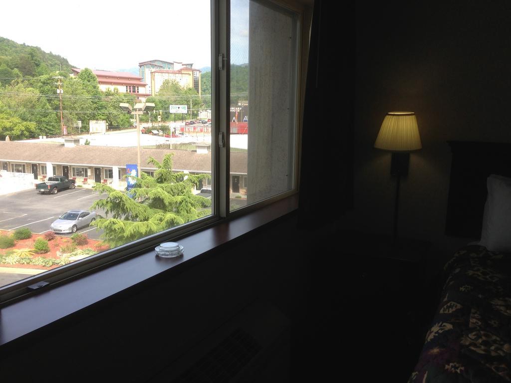 Cherokee Grand Hotel Екстериор снимка